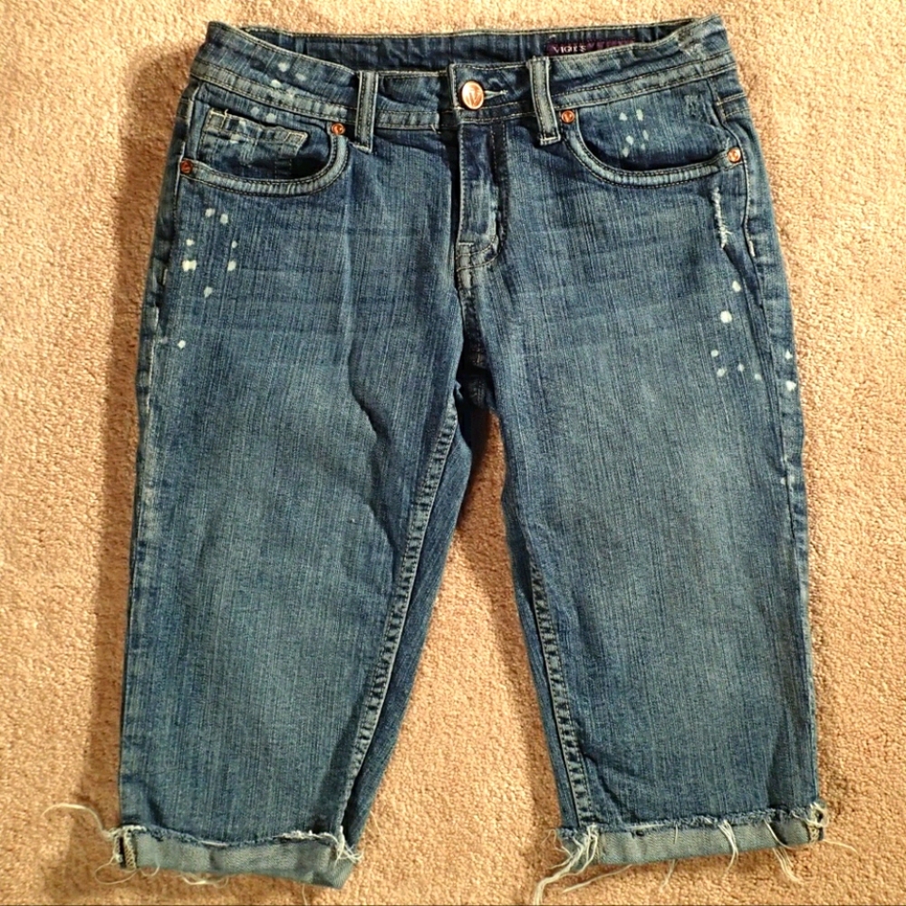 Vigoss Distressed Jean Capris